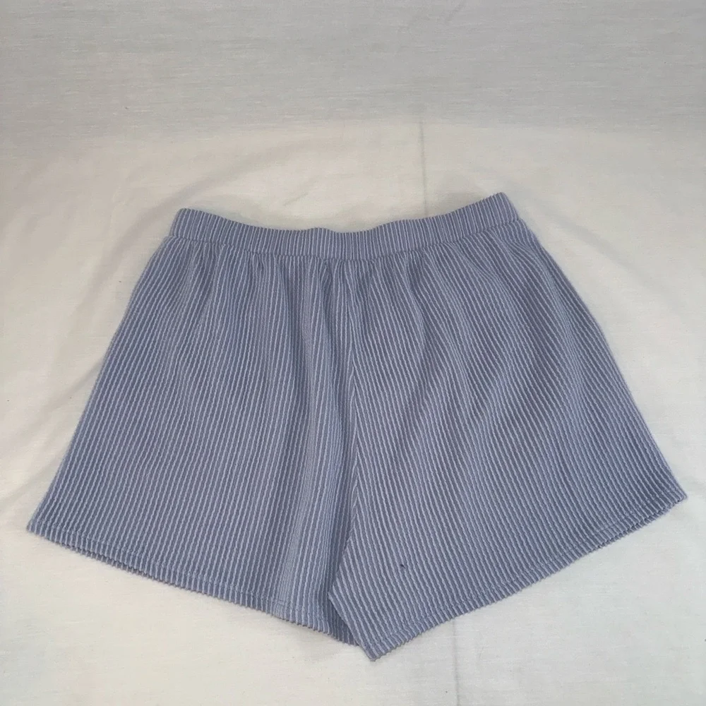 Tres Bien Blue Ribbed Lounge Set Oversized Top and Matching Casual Shorts Size M